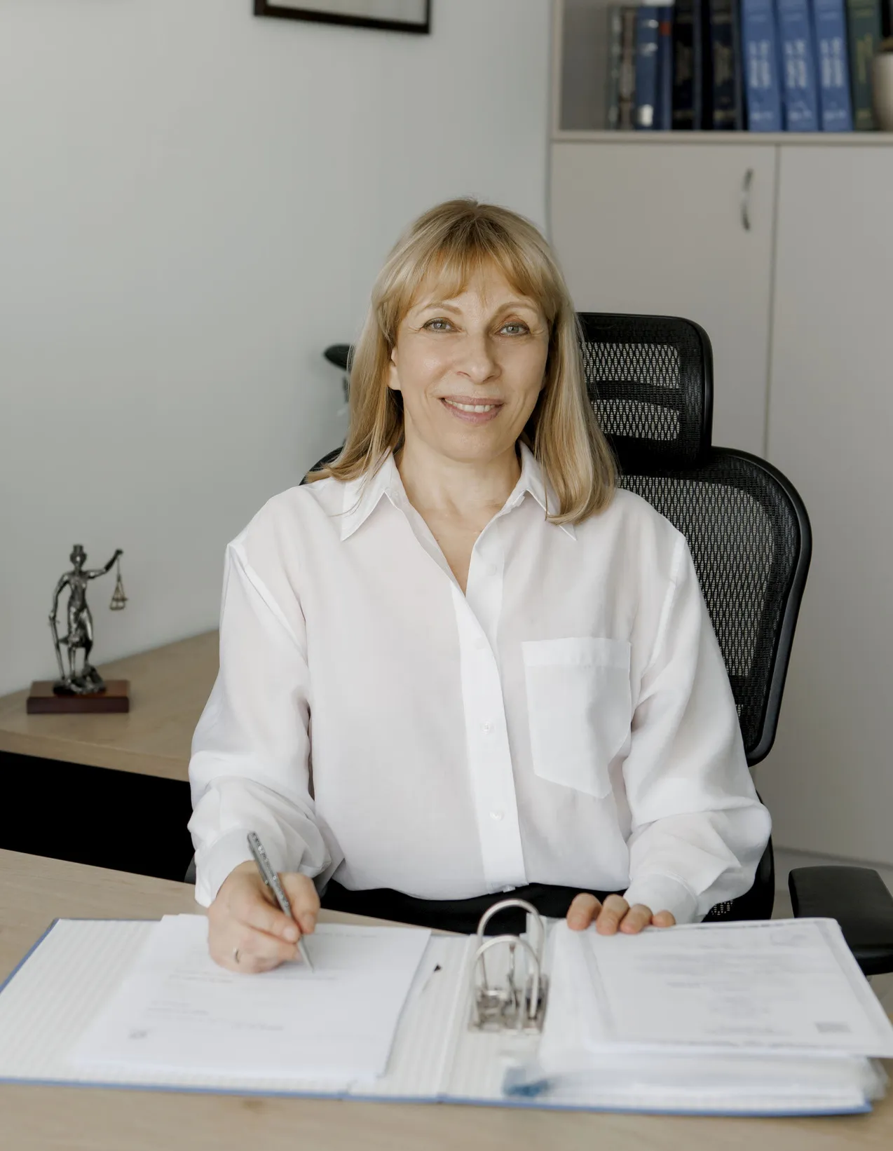 Адвокат и нотариус Наталья Шнеерсон, Тель-Авив, Израиль